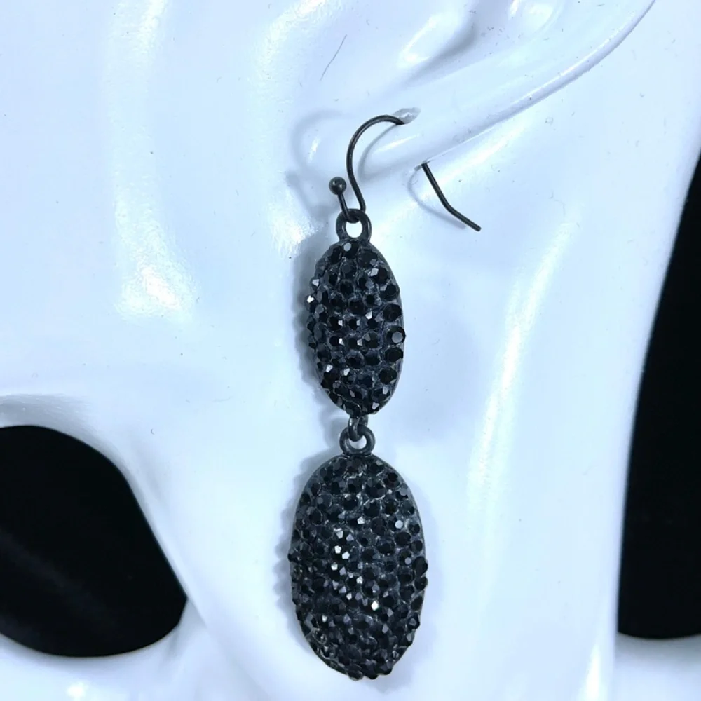 Black Beaded Dangle Earrings Oval Vintage